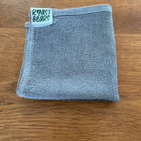 Roastbears Barista Tuch 25x25 in Dunkelgrau aus 100% Bambus-Viskose