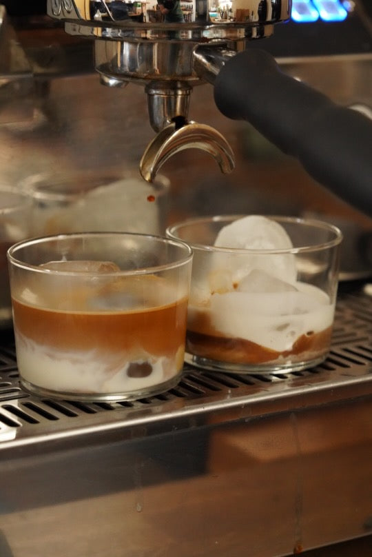 Sommer im Glas – Eiskaffee, Cold Brew & Espresso Tonic (auch bei Regen)